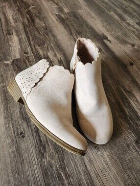 Thereabouts Pink Sparkle Scalloped Ankle Booties